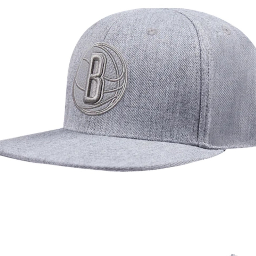 NBA Grey Embroidered Brooklyns Snapback Hat
